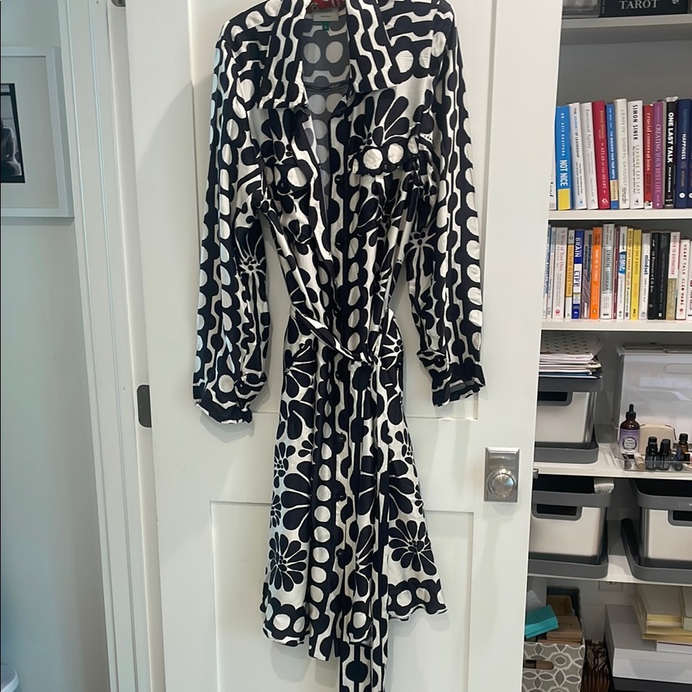 FARM Rio Black and White Floral Dress